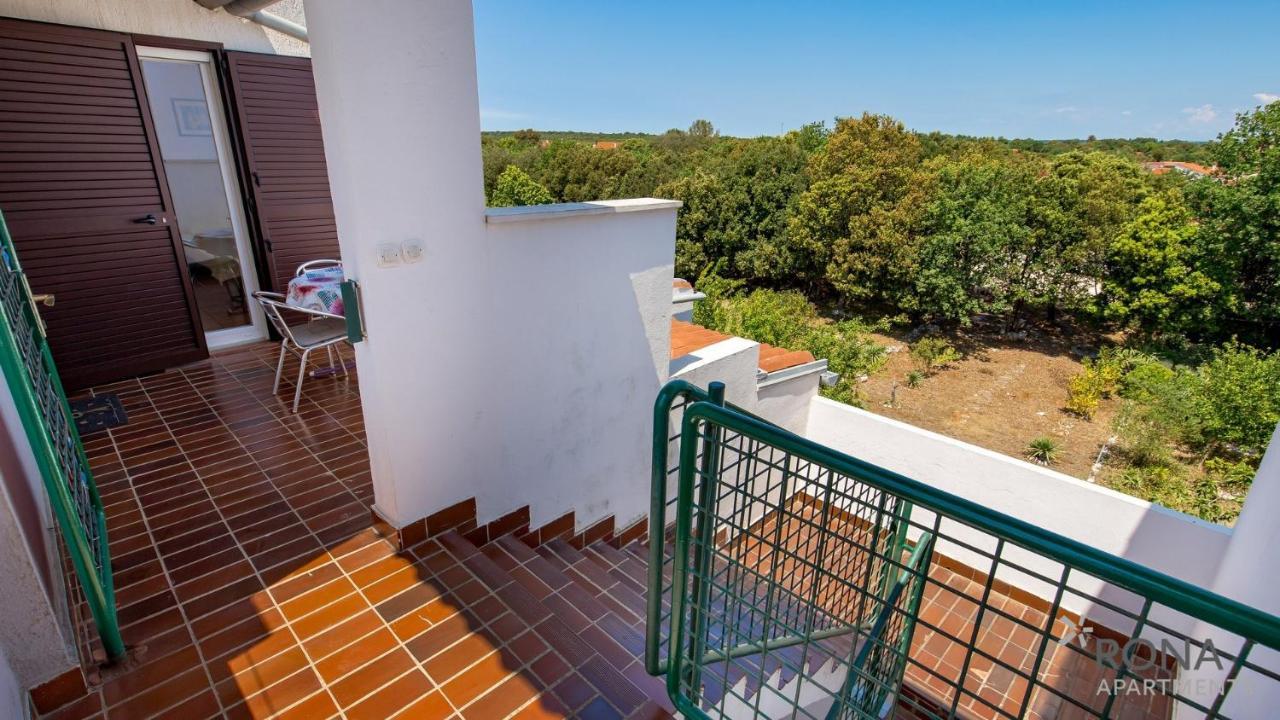 Rona Apartment Zdravko บาร์บารีกา ภายนอก รูปภาพ