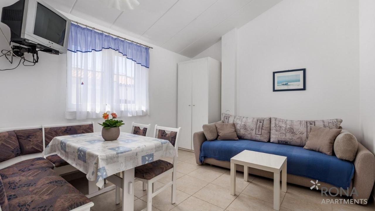 Rona Apartment Zdravko บาร์บารีกา ภายนอก รูปภาพ